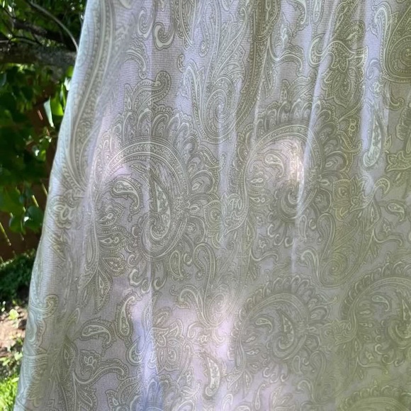 Lavender paisley print satin midi dress - Picture 4 of 6